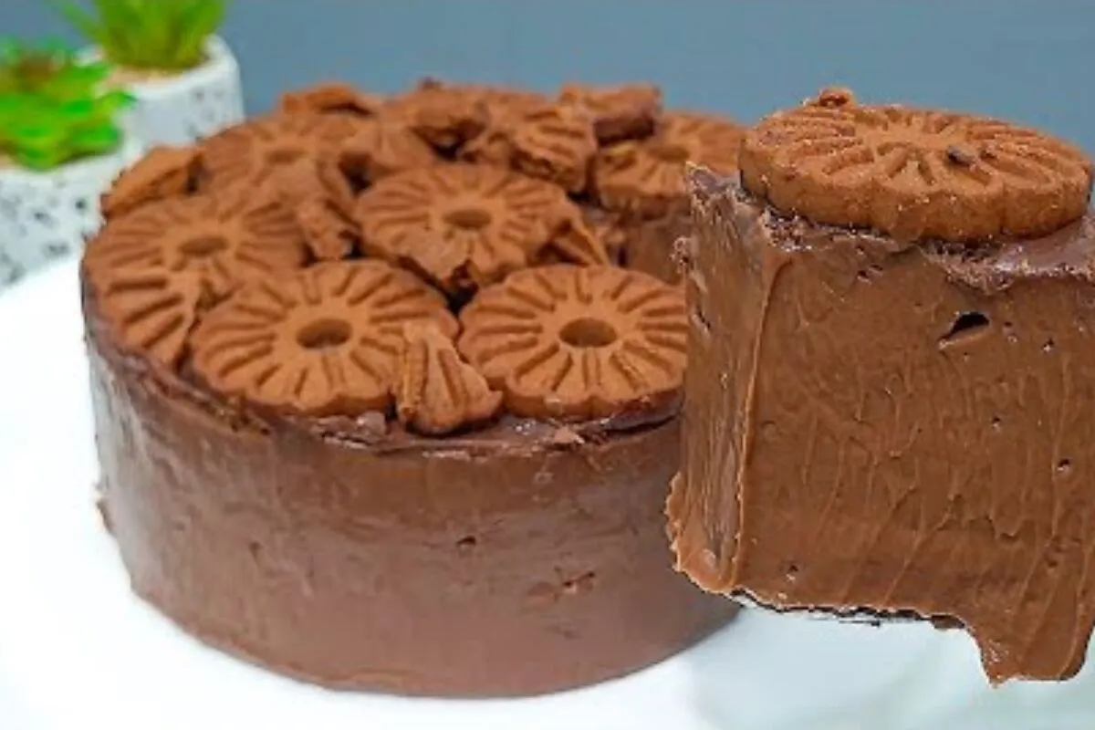 Sobremesa de chocolate cremossíssima e deliciosa, feita com