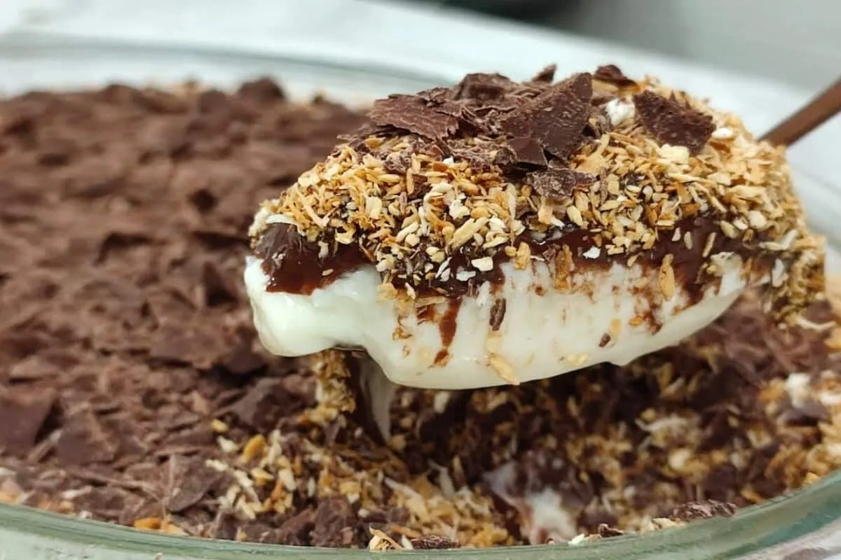 Sobremesa de coco cremosa e geladinha, a opção perfeita para