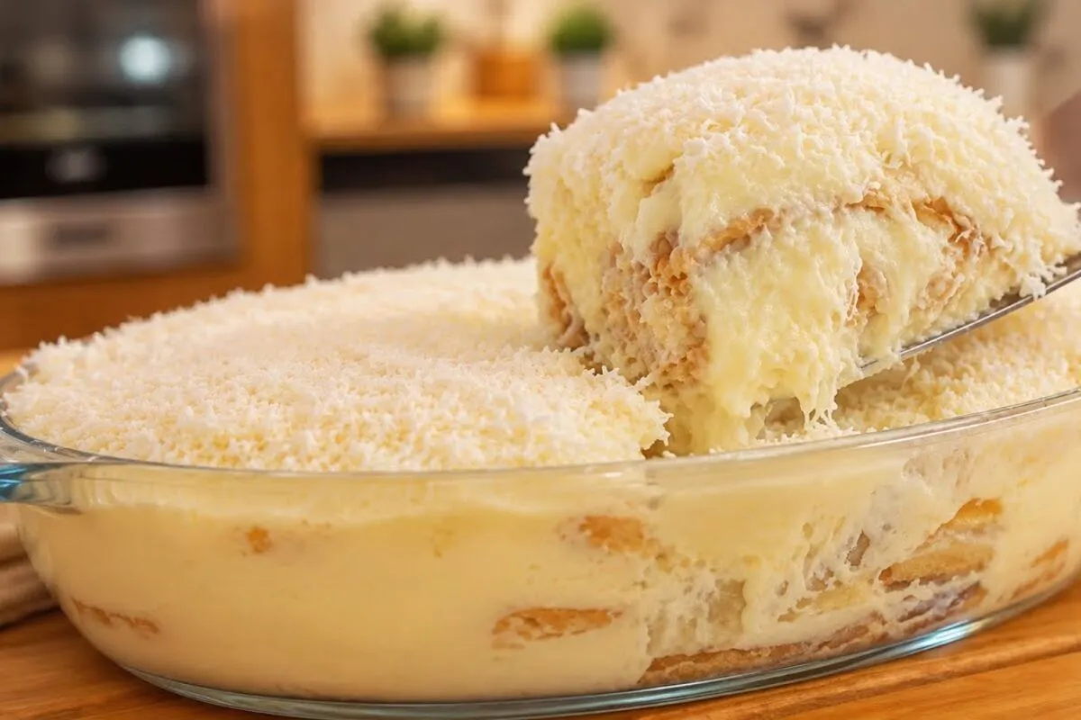 Sobremesa de coco fácil, feita sem ir ao fogo, um doce gelad