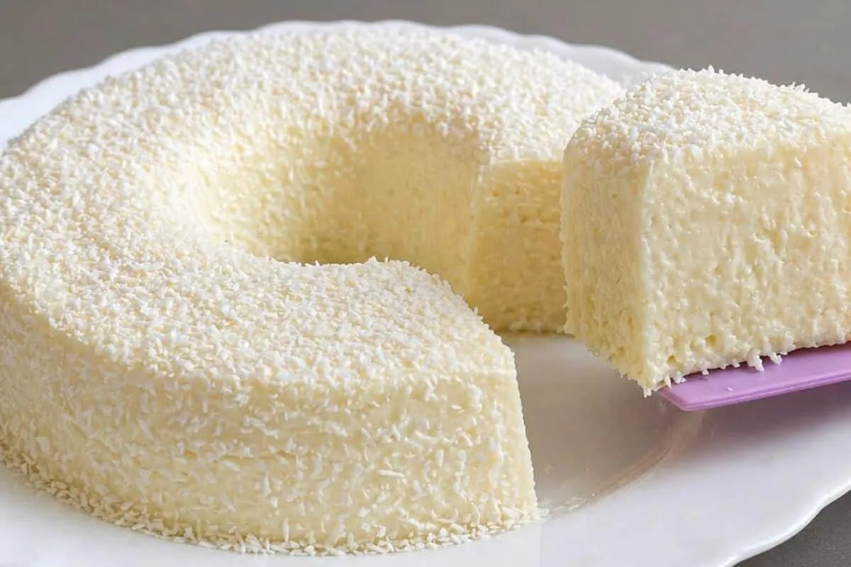 Sobremesa de coco fácil que não leva gelatina e é só mistura