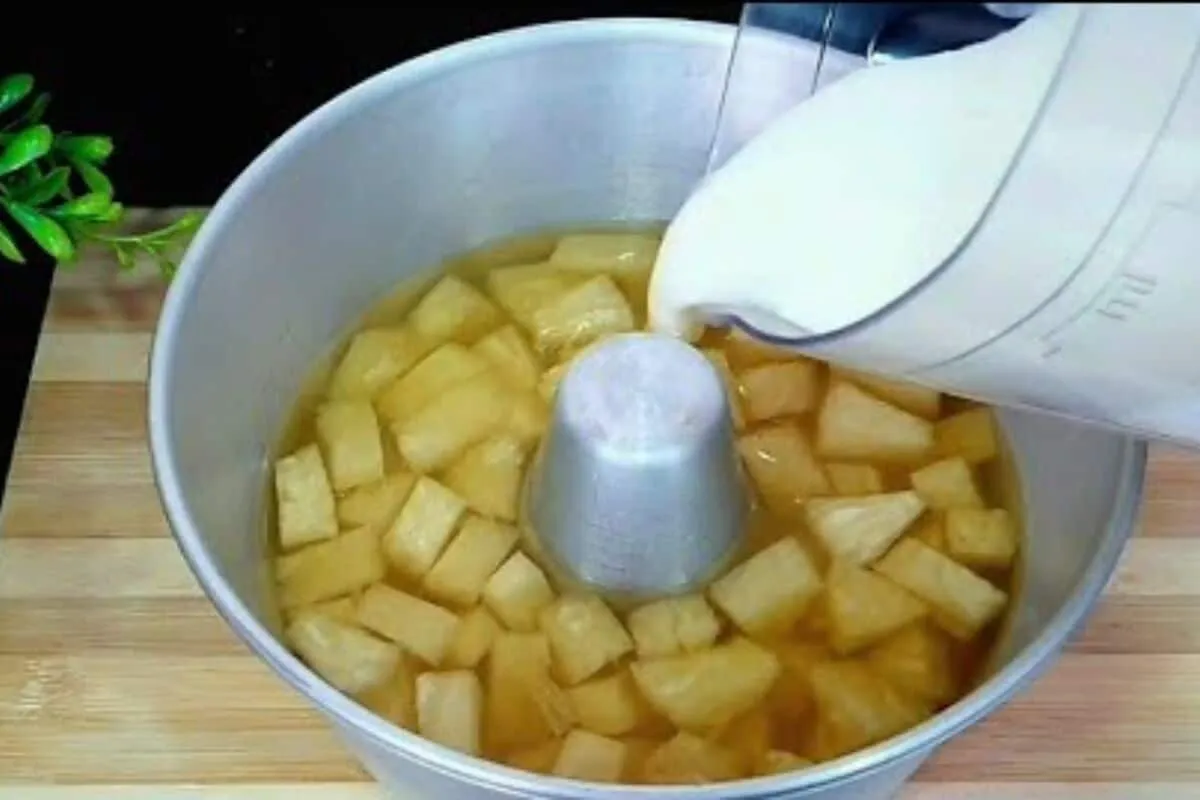 Sobremesa deliciosa e prática com ingredientes simples, que