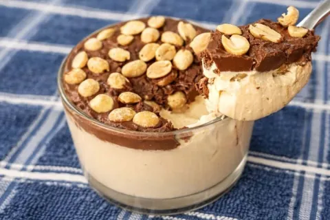 Sobremesa proteica feita com apenas 3 ingredientes, que é le