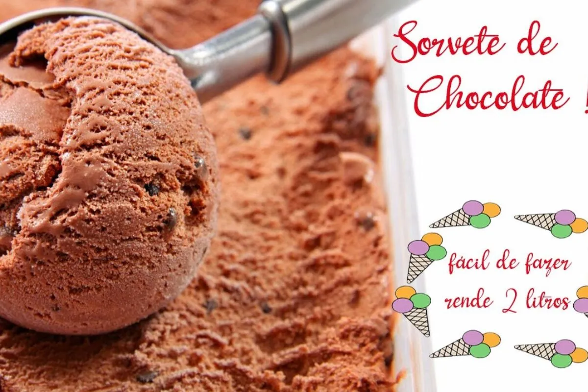 Sorvete de chocolate caseiro super cremoso que rende dois li