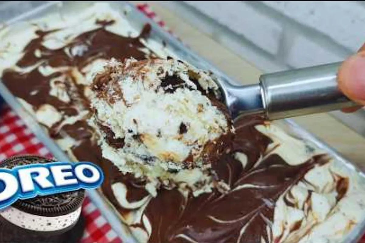 Sorvete trufado de Oreo incrivelmente cremoso e super fácil