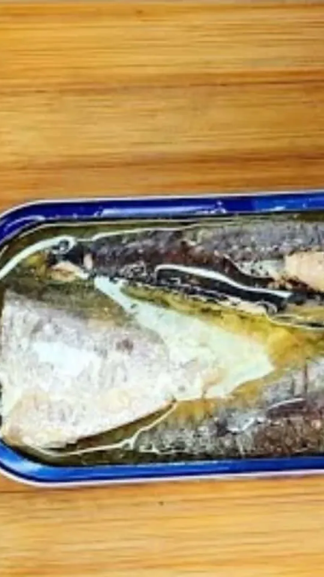 Adicione ovos na sardinha e tenha um almoço completo e prático para o seu réveillon