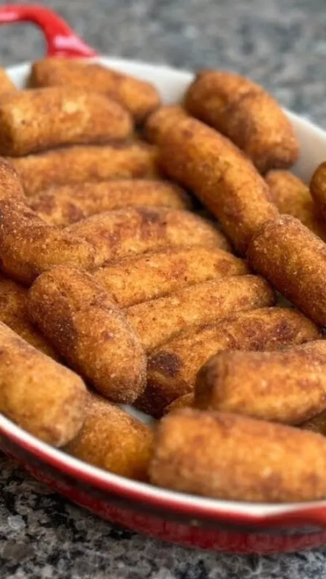 Banana à milanesa crocante por fora e macia por dentro que fica igual de restaurante mineiro