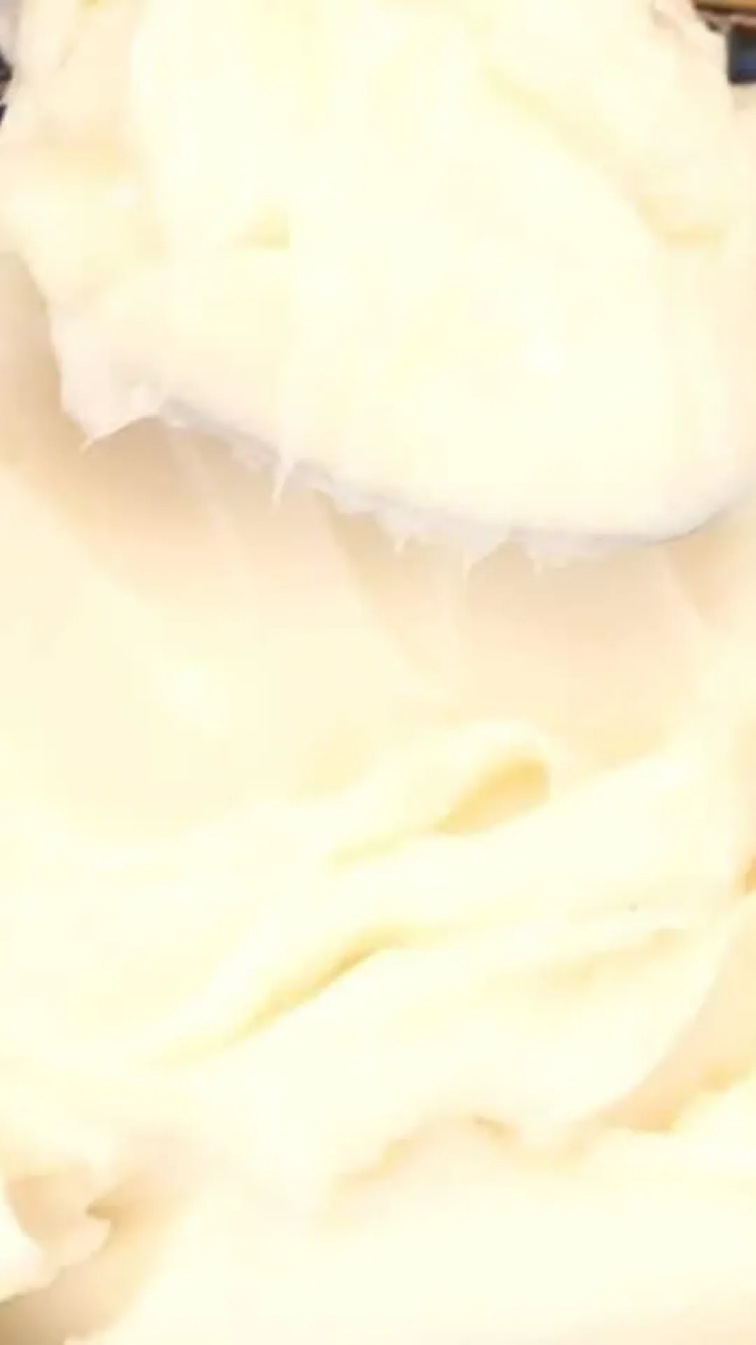 Banha de porco caseira: o segredo da vovó para fazer a banha branca, fácil e deliciosa que tempera a comida como antigamente.