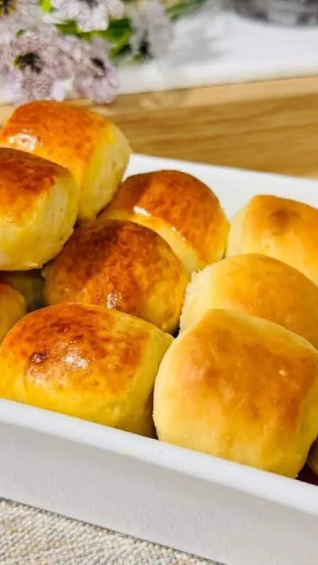 Bisnaguinha de creme de leite: veja qual é o segredo para ter um pão macio e muito fofinho