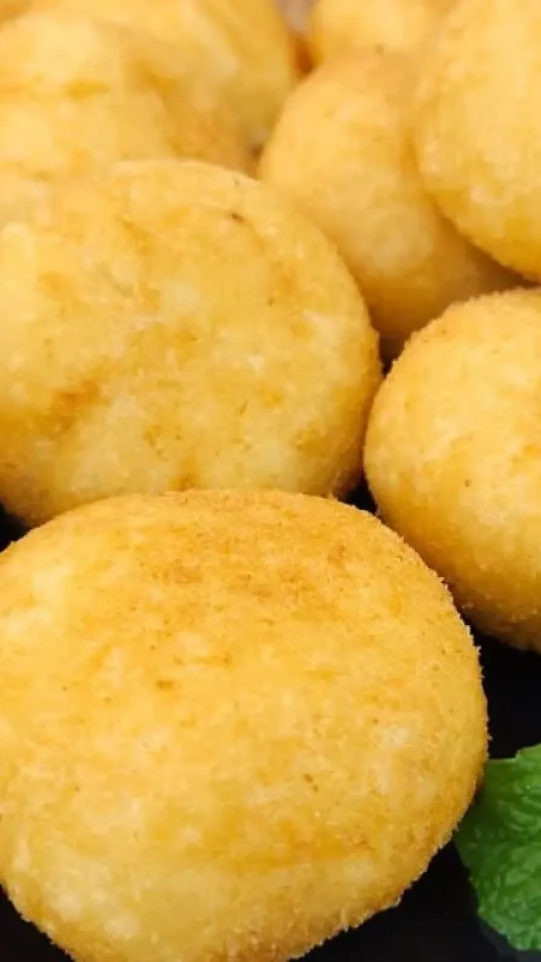 Bolinho de frango e catupiry mais gostoso que esse com certeza você nunca comeu