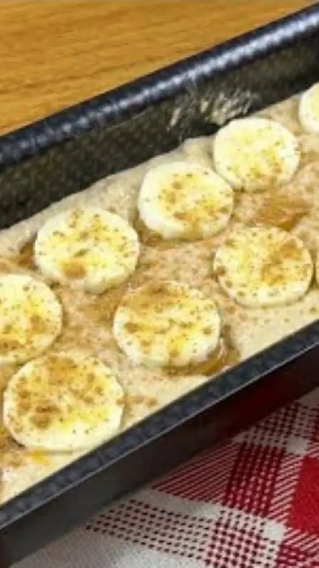 Bolo de banana sem açúcar, que também não leva sem trigo nem leite, uma receita saudável e muito fofinha