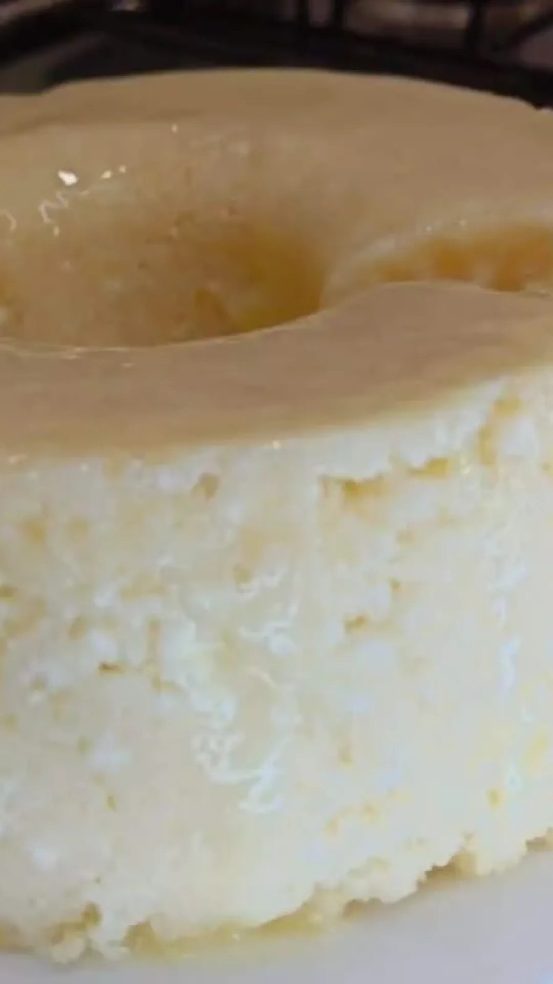 Bolo de tapioca sem ovo e que não vai ao forno: uma delícia que leva poucos ingredientes