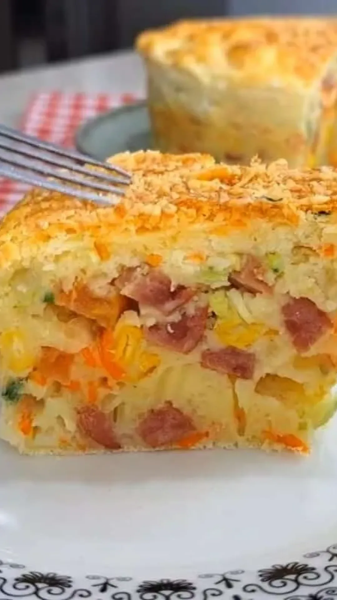 Bolo salgado de tapioca delicioso e diferente: perfeito para o café da manhã ou lanche da tarde