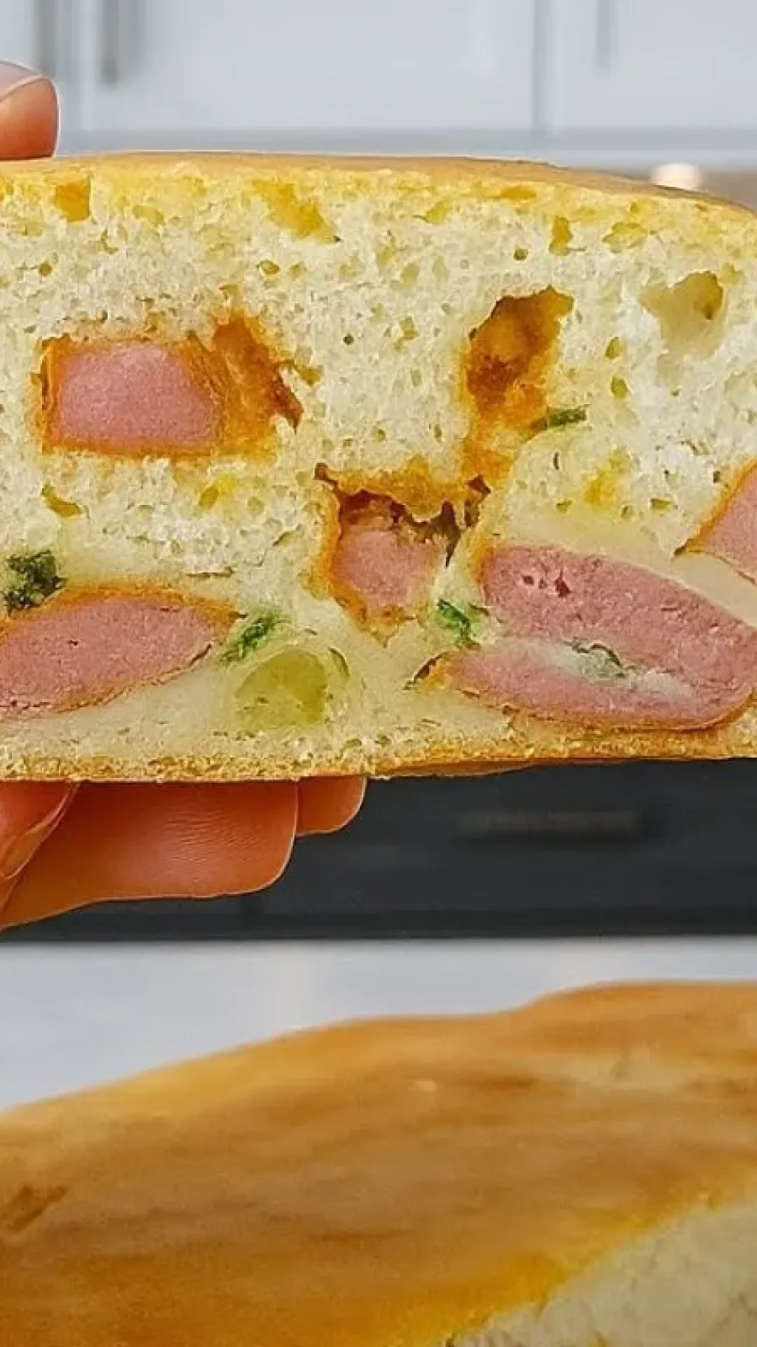 Bolo salgado no liquidificador com recheio saboroso e massa bem levinha