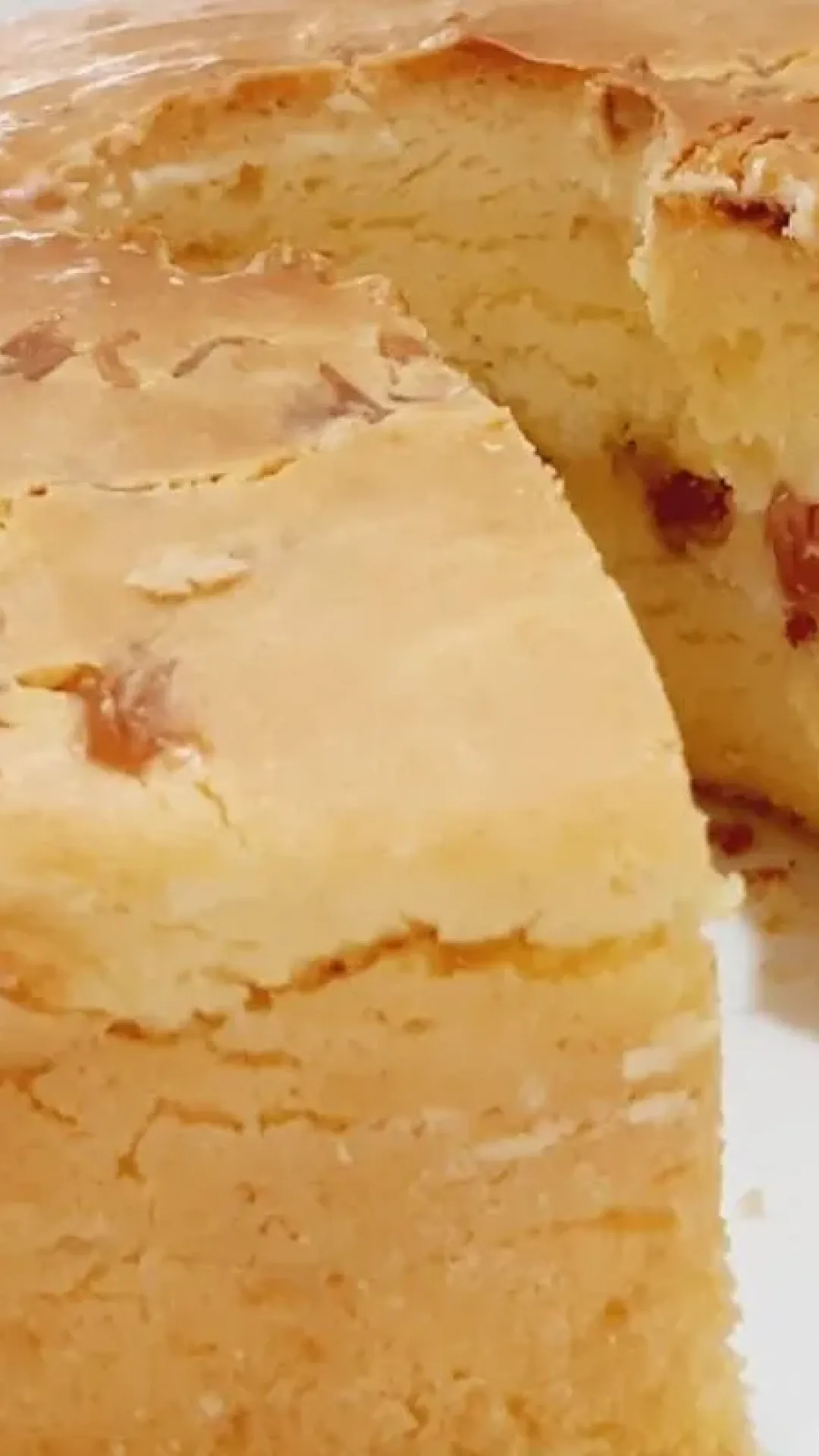 Bolo salgado recheado e sem trigo: a melhor opção para substituir o pão no café