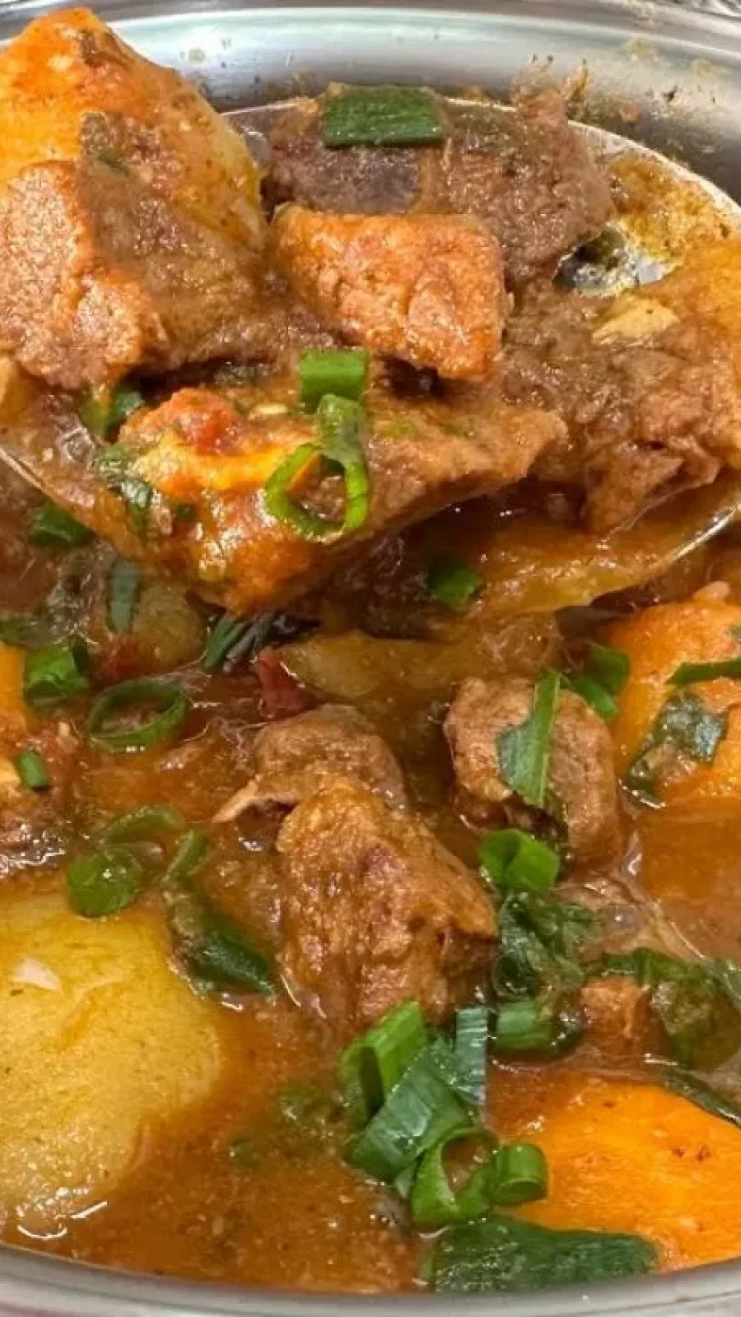 Carne de panela com todos os segredos para deixar bem suculenta: prato perfeito para o inverno