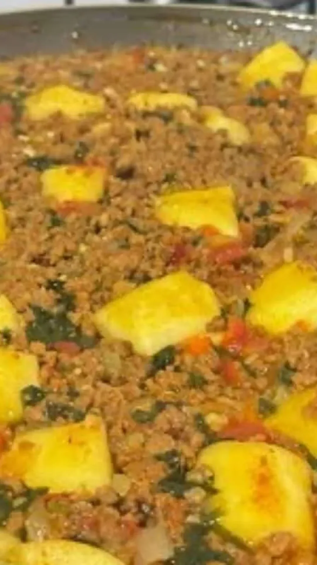 Carne moída com mandioca: veja como fazer esse prato que fica tão gostoso que não sobra nada