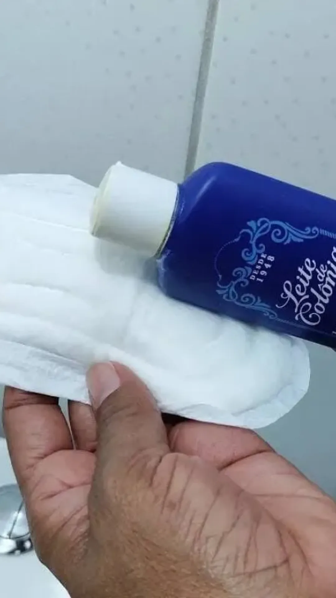 Como evitar cheiro de urina no banheiro: aprendi esse truque com uma camareira de hotel