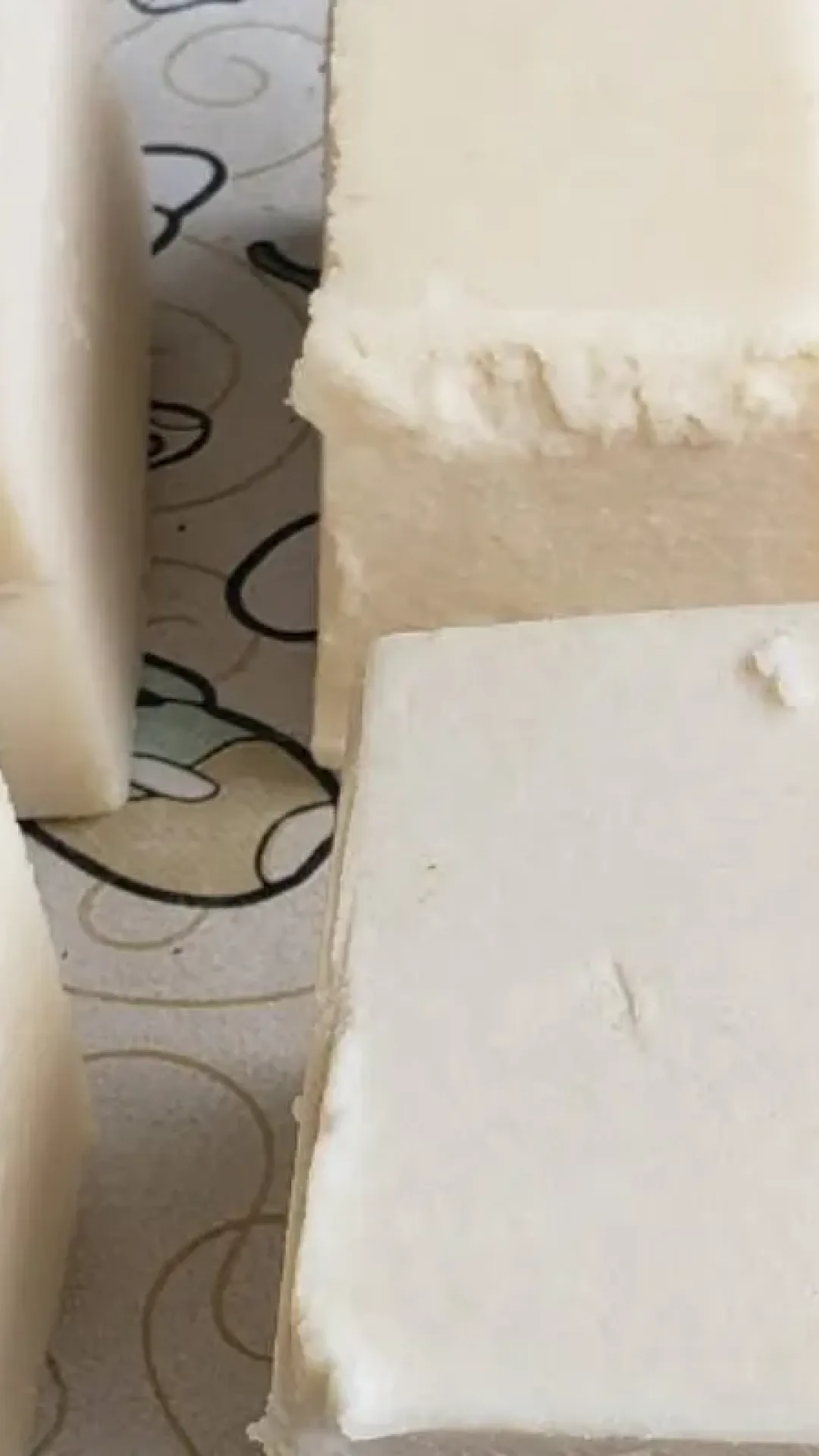 Como fazer 6 barras de sabão caseiro com 1 litro de óleo usado