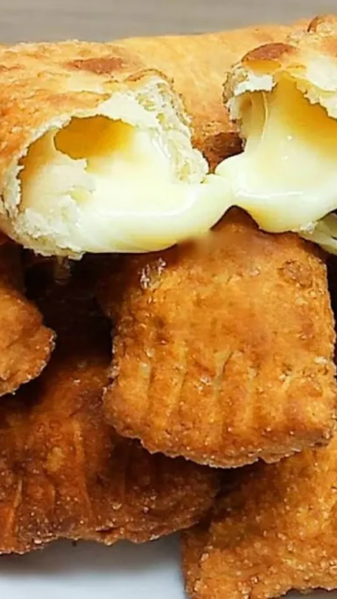 Como fazer salgado de 2 ingredientes que fica perfeito e delicioso