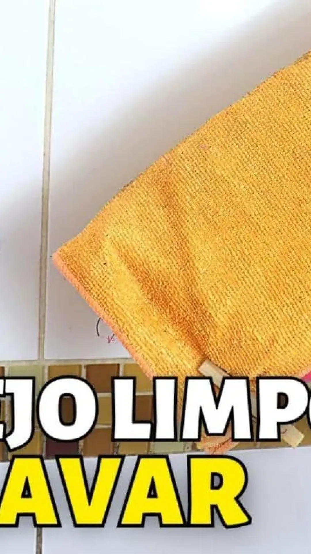 Como limpar azulejo manchado e cheio de gordura: diarista me ensinou esse segredo