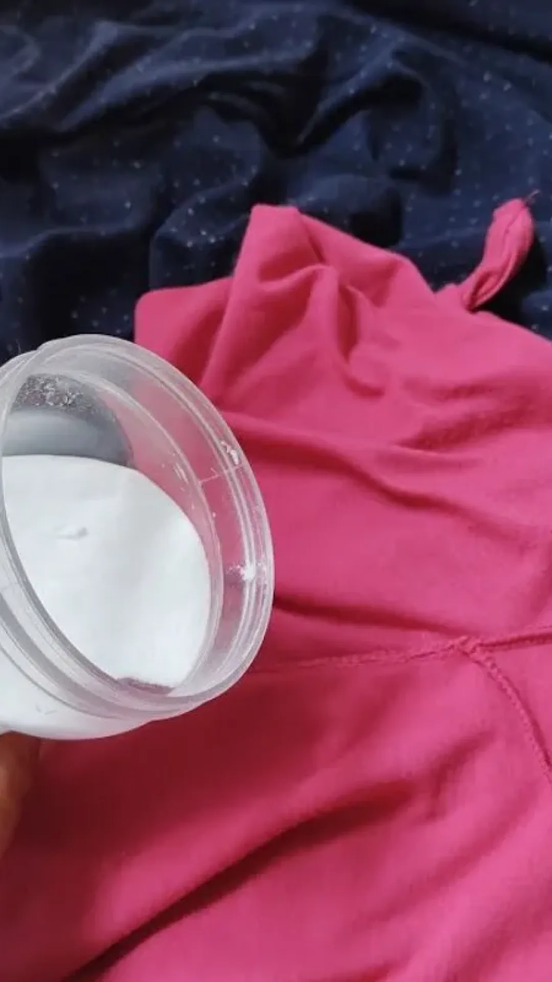 Como tirar cheiro de suor da roupa: dicas infalíveis para deixar suas peças limpas e cheirosas novamente