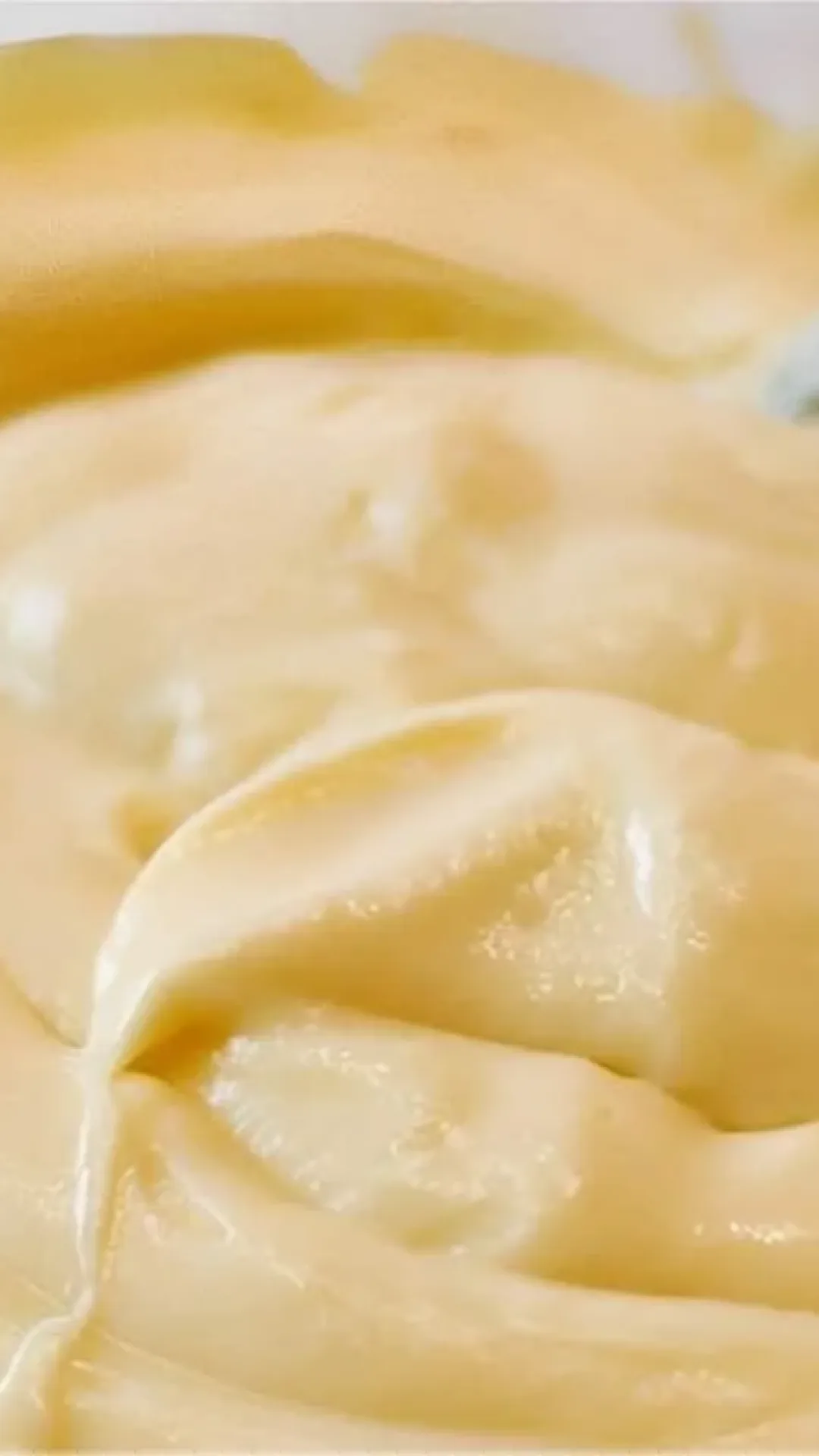 Creme belga de leite ninho perfeito para recheio de bolo e para comer de colher