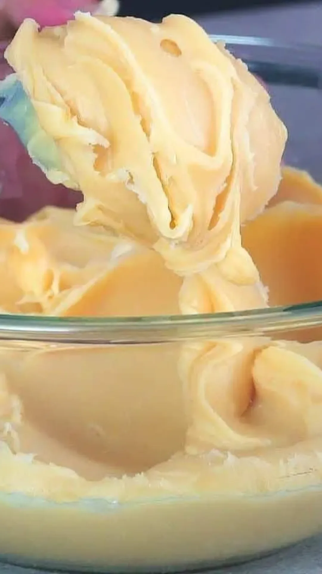 Creme belga perfeito para rechear bolos e tortas que fica doce na medida certa e não desanda o ponto