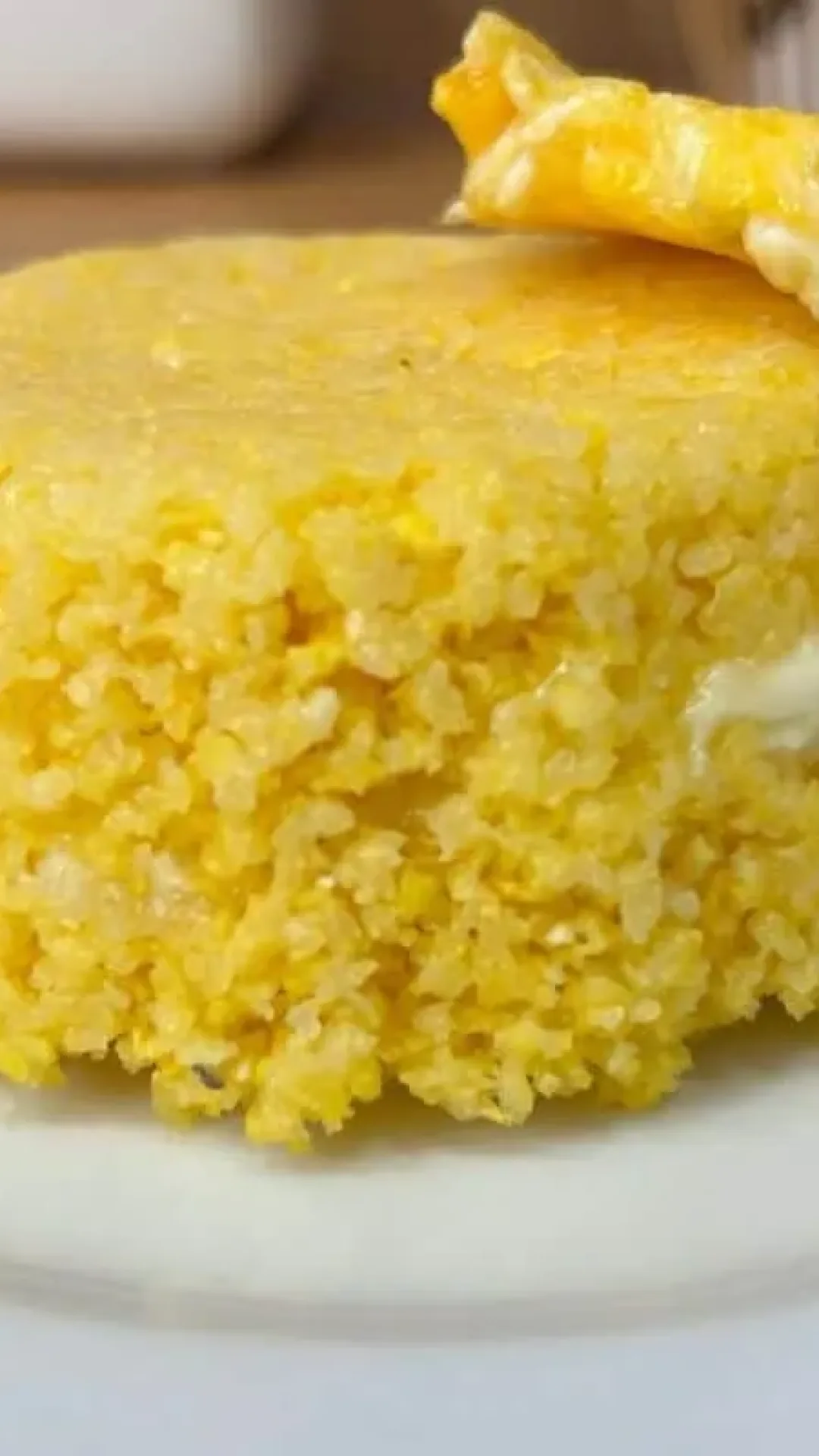Cuscuz temperado e delicioso feito sem cuscuzeira para facilitar sua vida na cozinha
