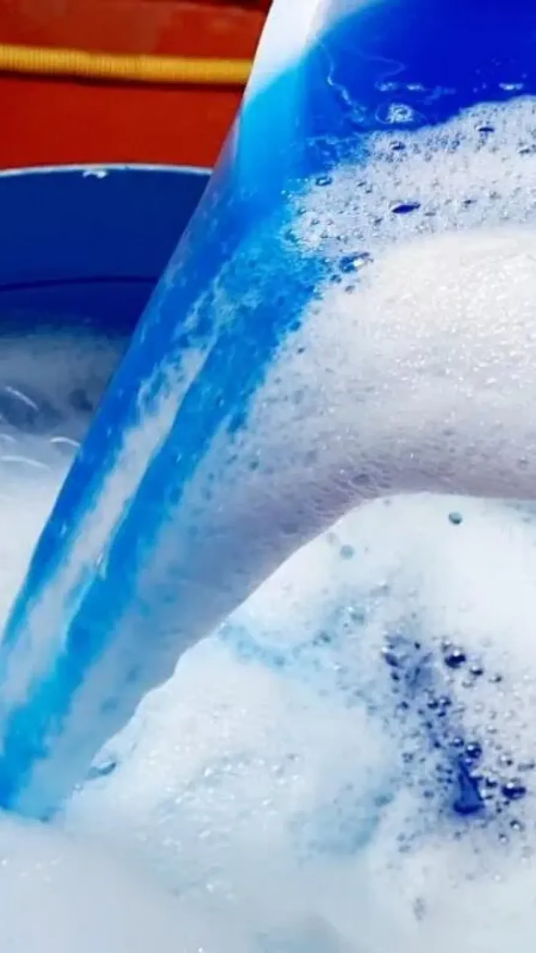 Depois que aprendi a fazer alvejante caseiro gastei bem menos dinheiro no mercado