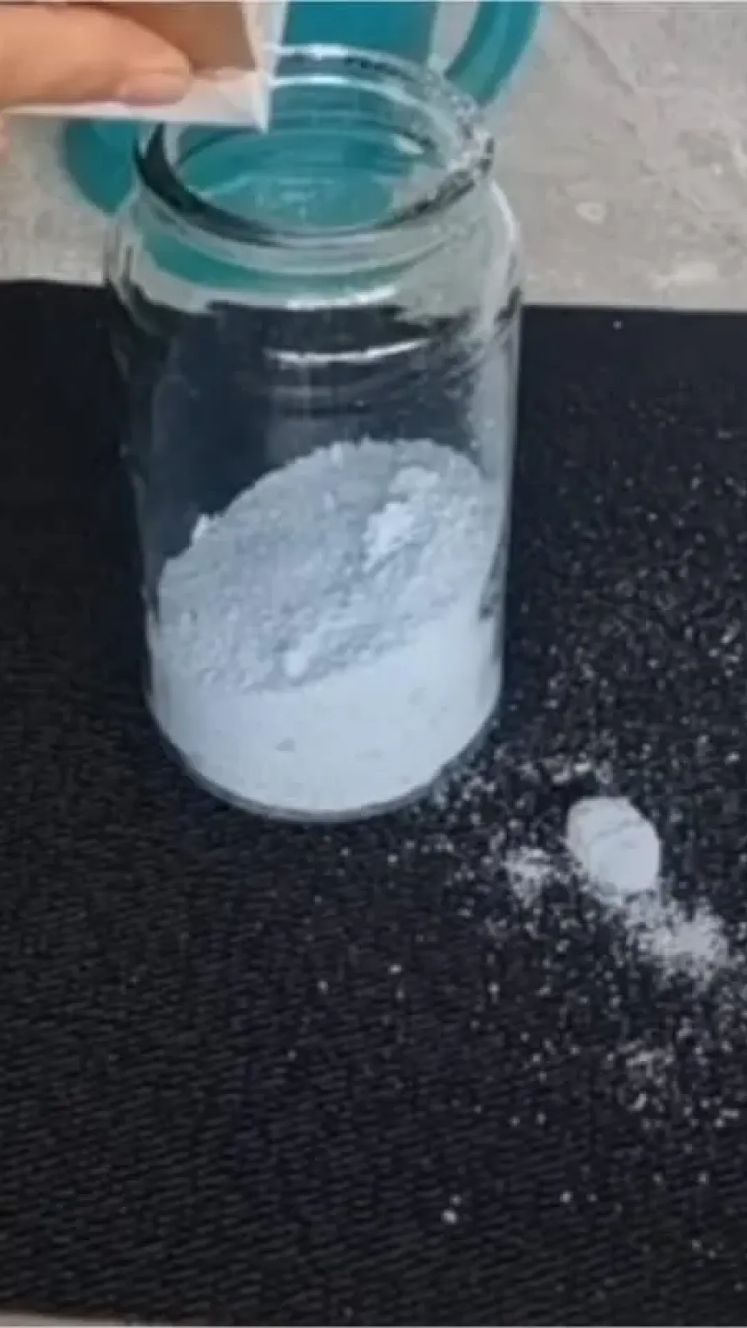 Dica para lavar roupa do jeito certo: veja como usar o sabão para não estragar sua máquina