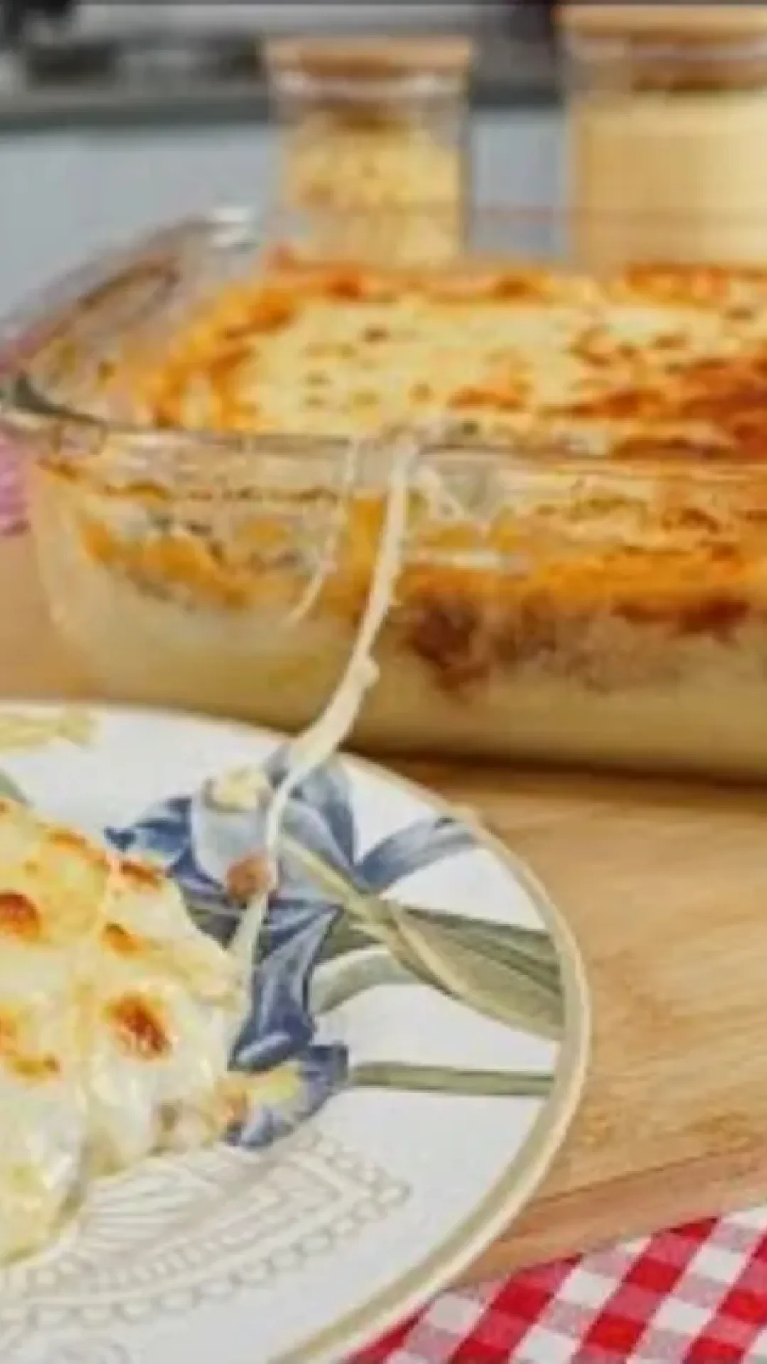 Escondidinho de carne irresistível para um almoço de ano novo perfeito com o que você tem em casa