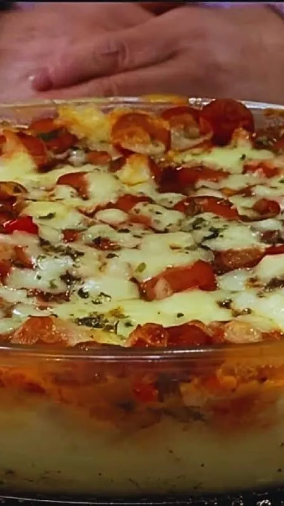 Escondidinho de salsicha: o trio de salsicha, batata e queijo que brilha nesse escondidinho delicioso