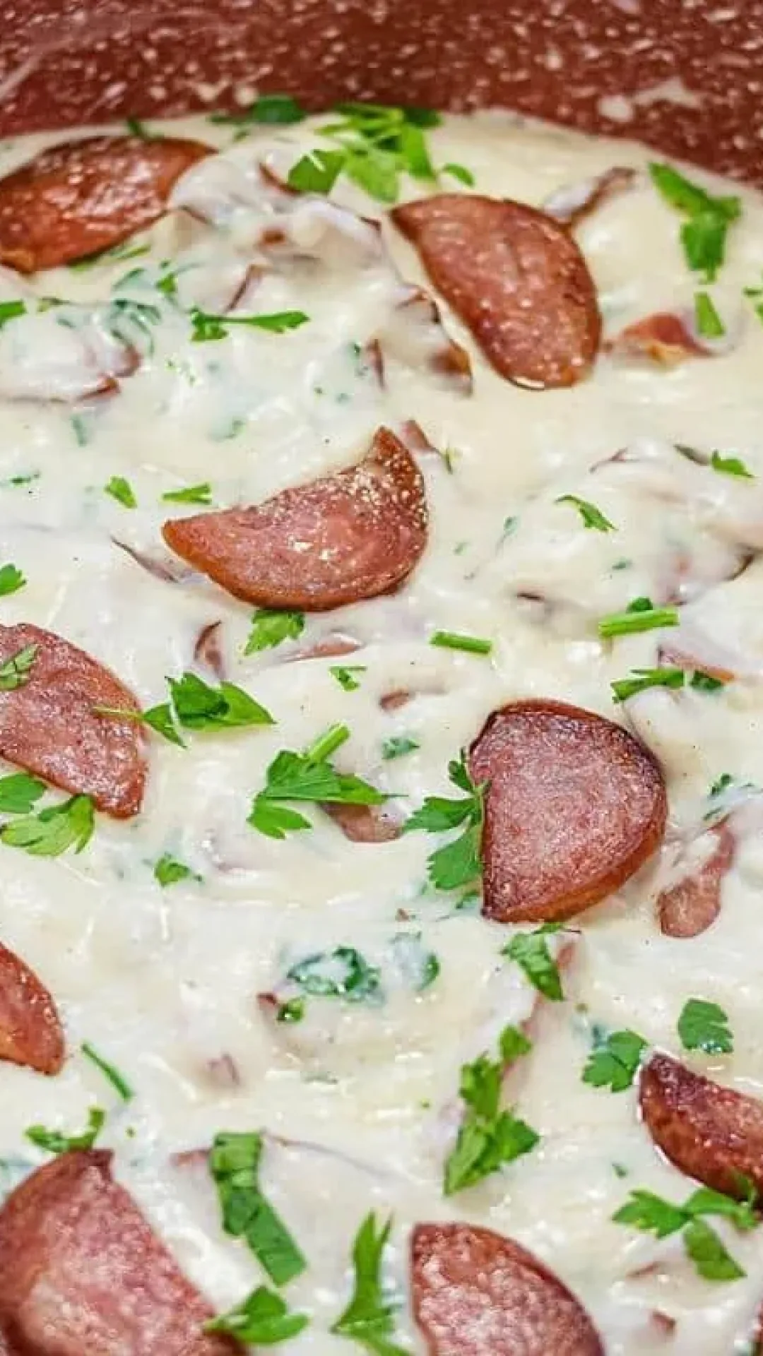 Essa calabresa cremosa é uma opção rápida e fácil para você fazer no almoço de natal