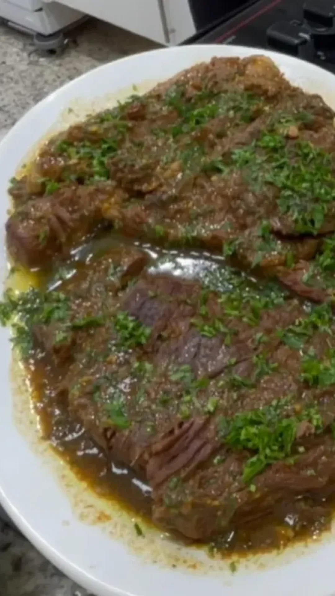 Fraldinha ao molho de mostarda feita na panela de pressão que fica tão macia que nem precisa de faca