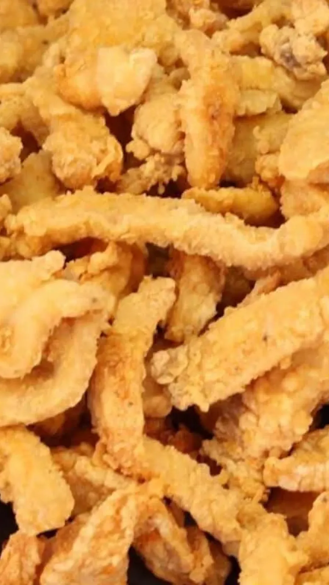 Frango frito crocante delicioso: iscas de frango fáceis de fazer e super sequinhas