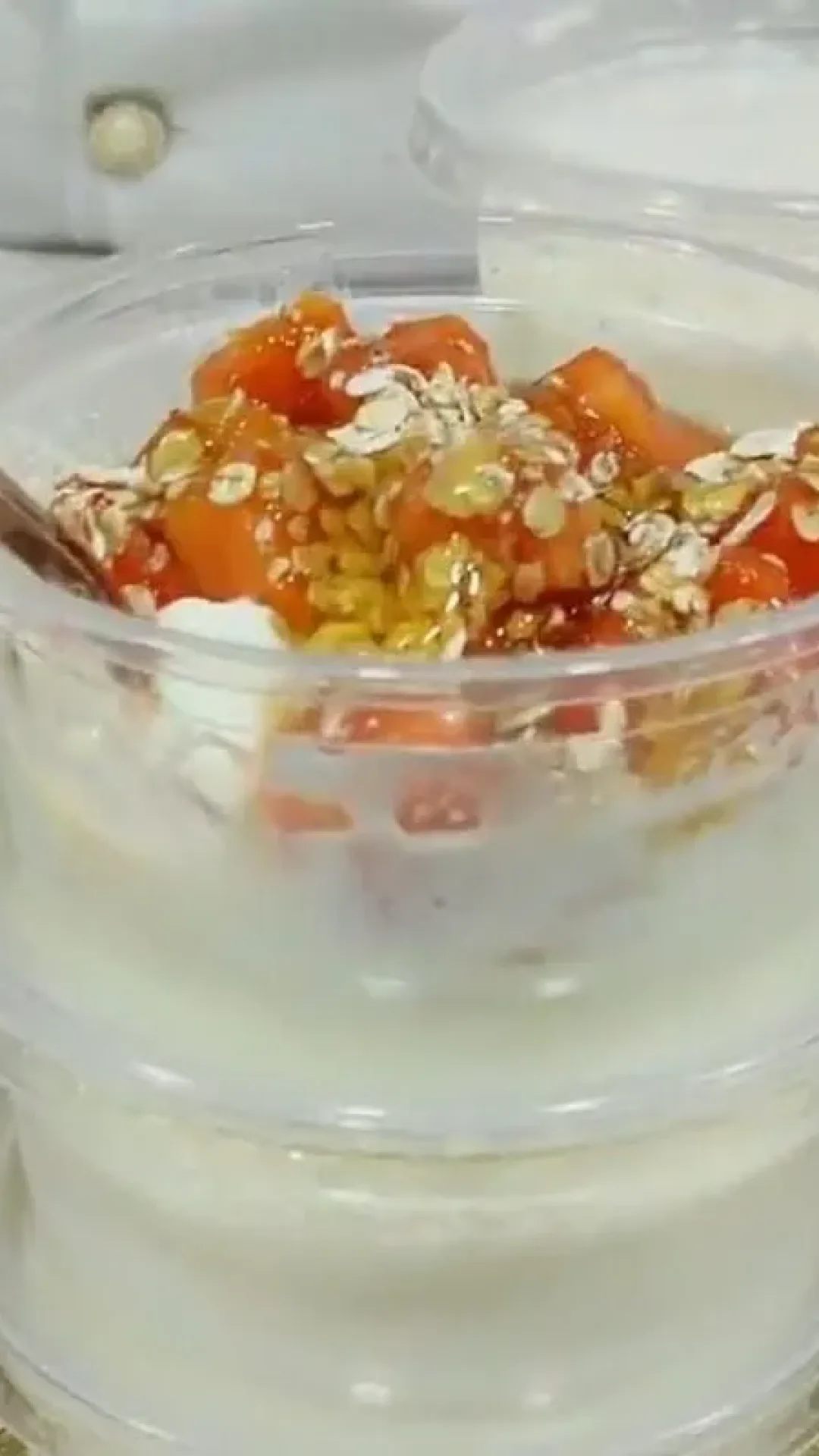 Iogurte caseiro: faça com facilidade um iogurte natural que fica melhor e mais econômico que o do mercado