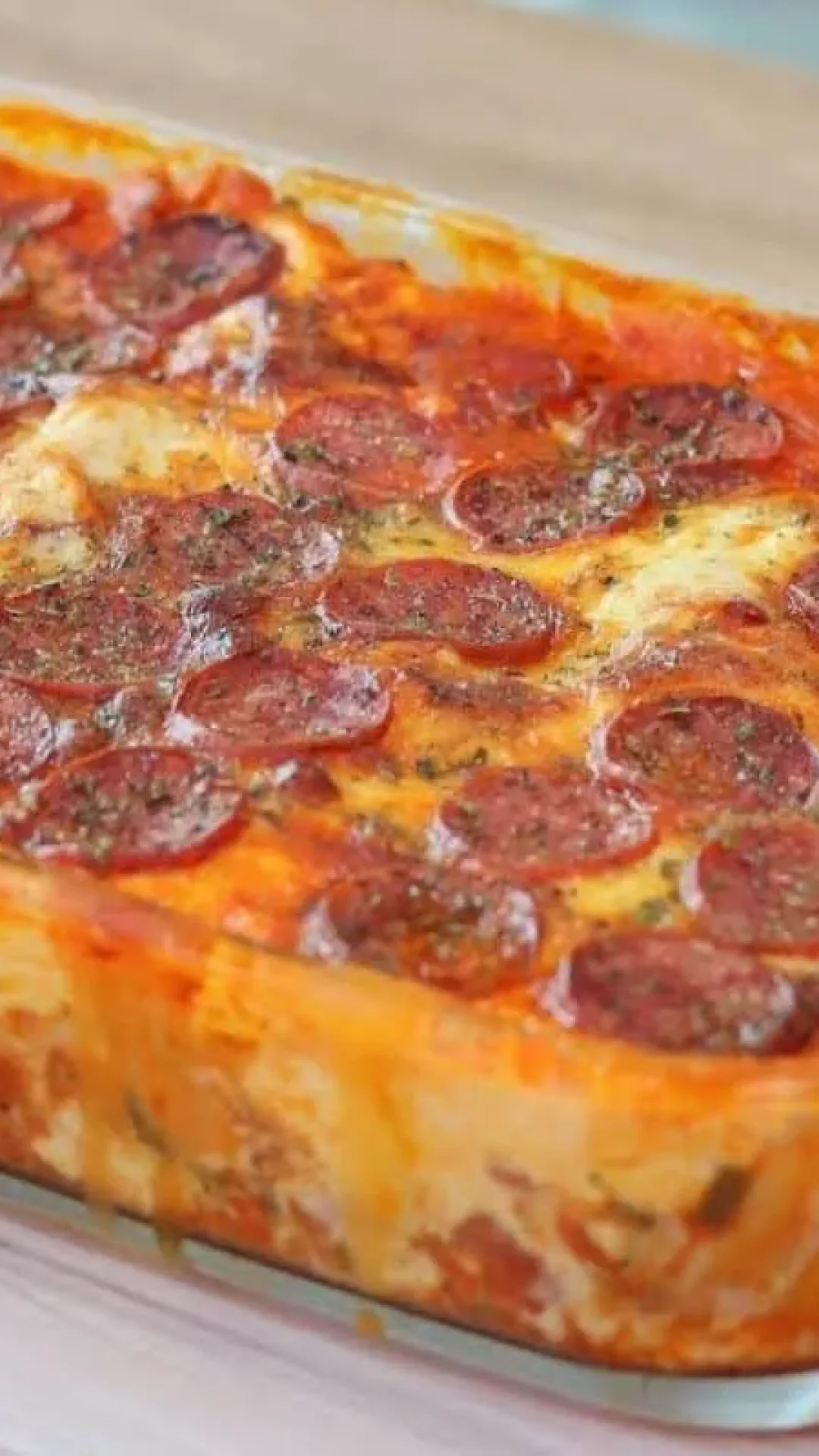 Lasanha de calabresa ao molho branco muito cremosa para você preparar no seu jantar especial e surpreender a todos com esse sabor único