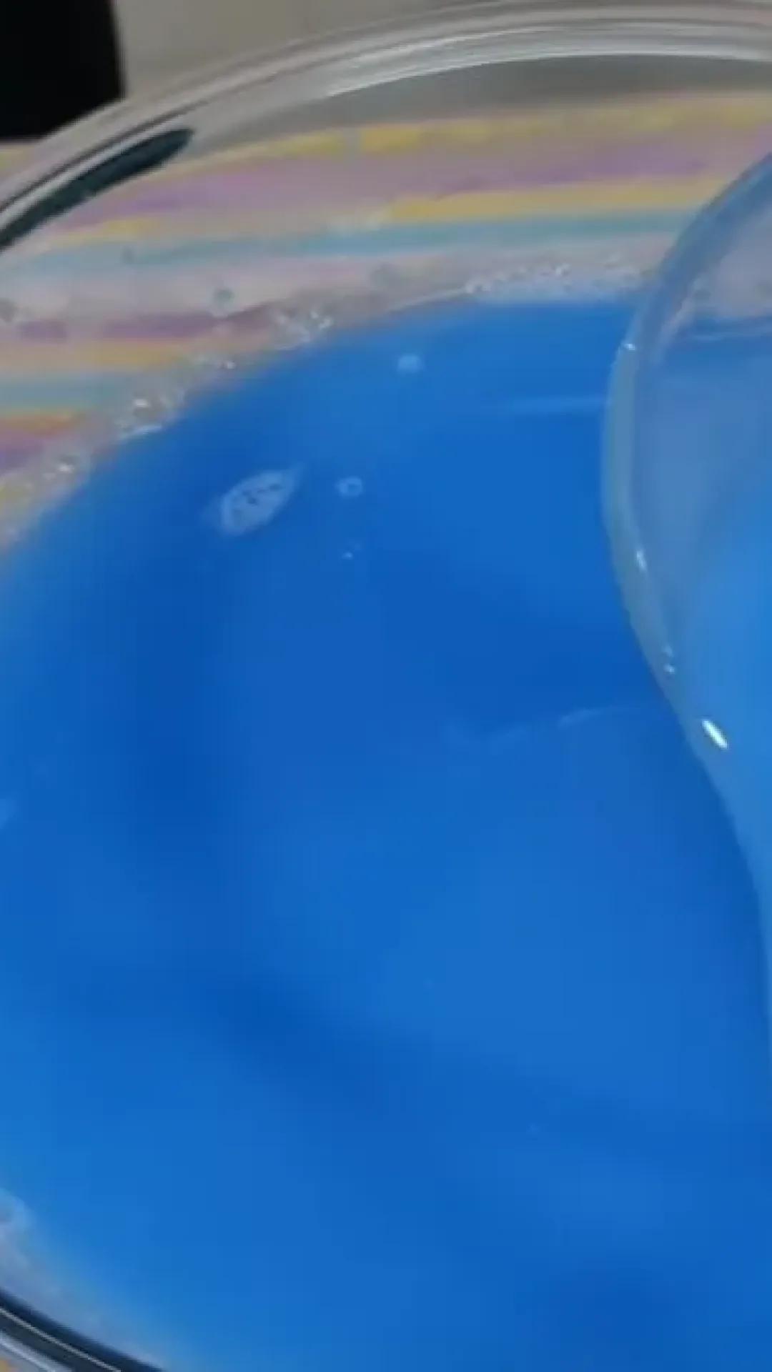 Lava roupas caseiro líquido tipo Omo Progress: receita que rende muito e economiza seu dinheiro