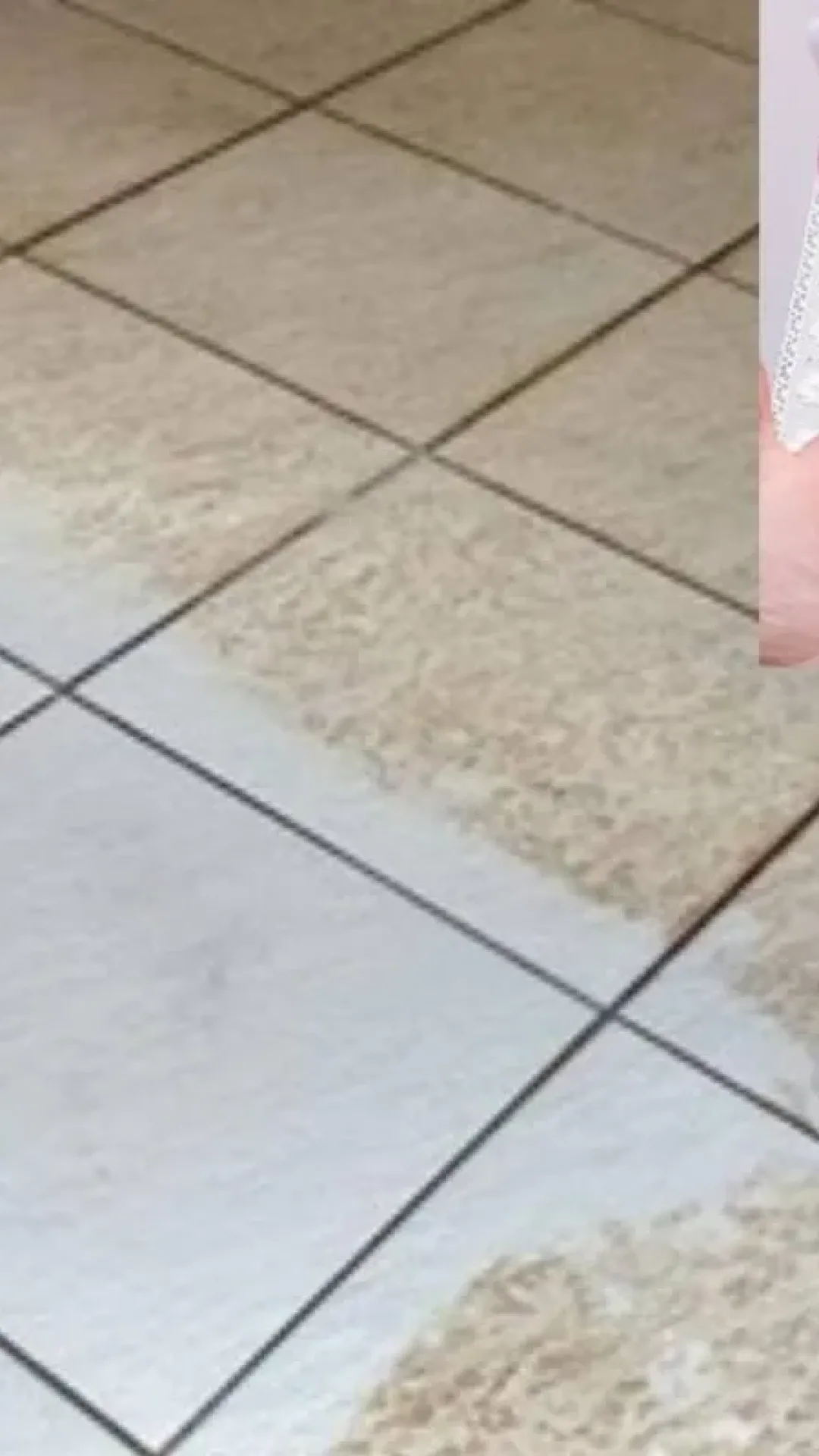 Limpa piso caseiro: misturinha que faz milagre com chão encardido e manchado