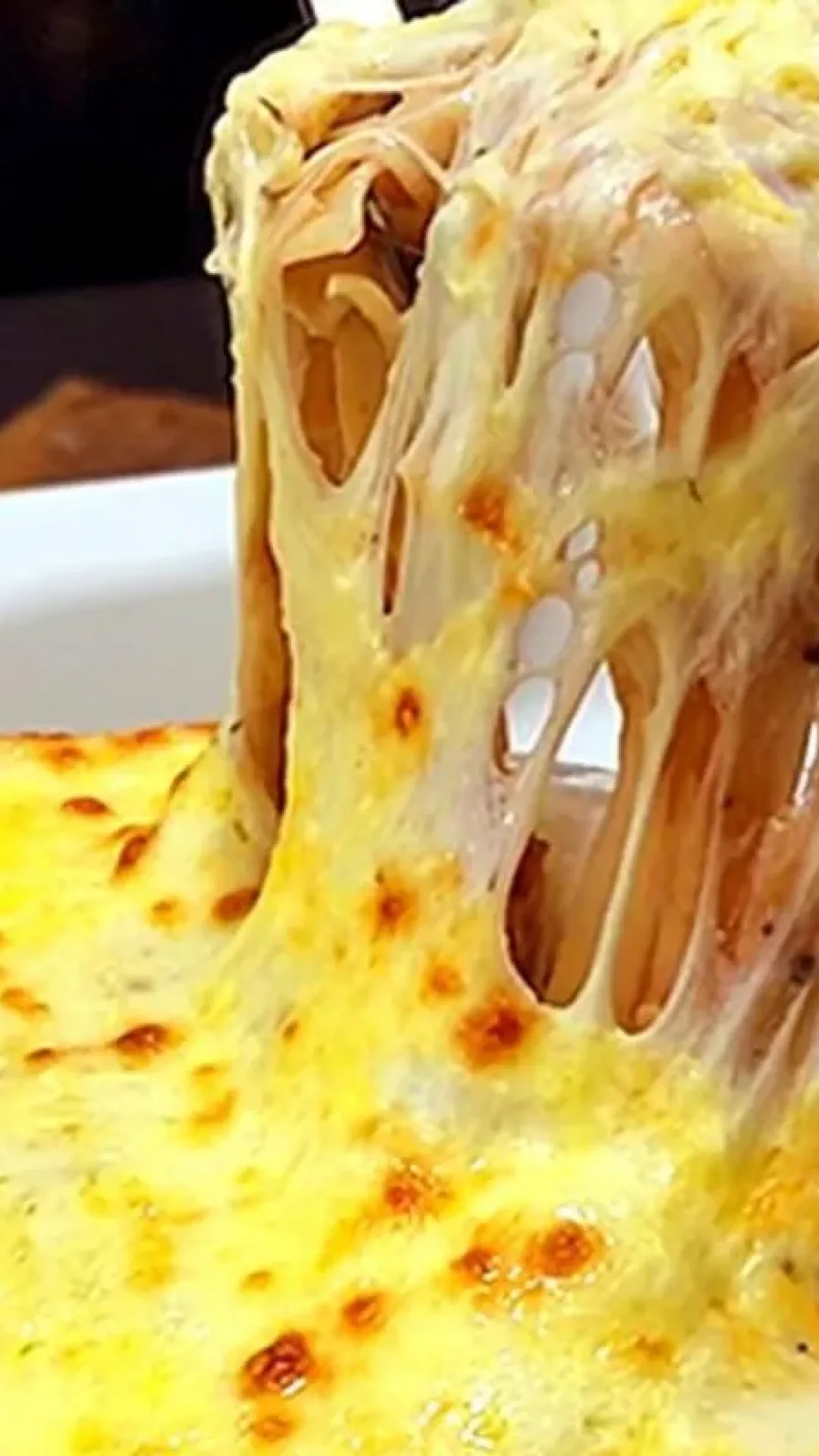 Macarrão gratinado cremoso: uma receita de forno simples de fazer e que fica irresistível