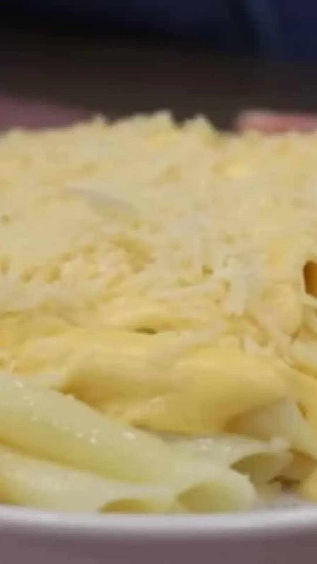 Macarrão Mac and Cheese com muuuito queijo: a receita super deliciosa, fácil e rápida