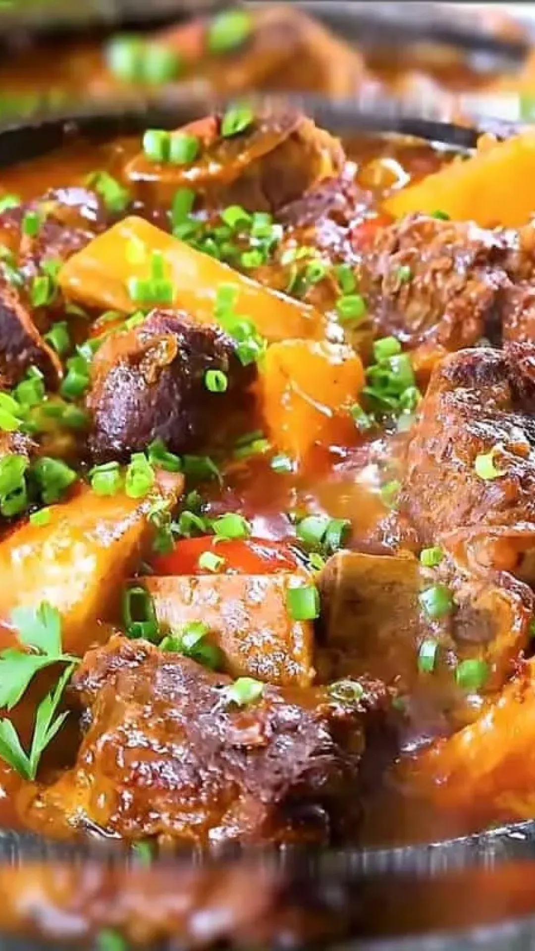 Macarrão oriental simples e delicioso, tipo yakisoba de restaurante