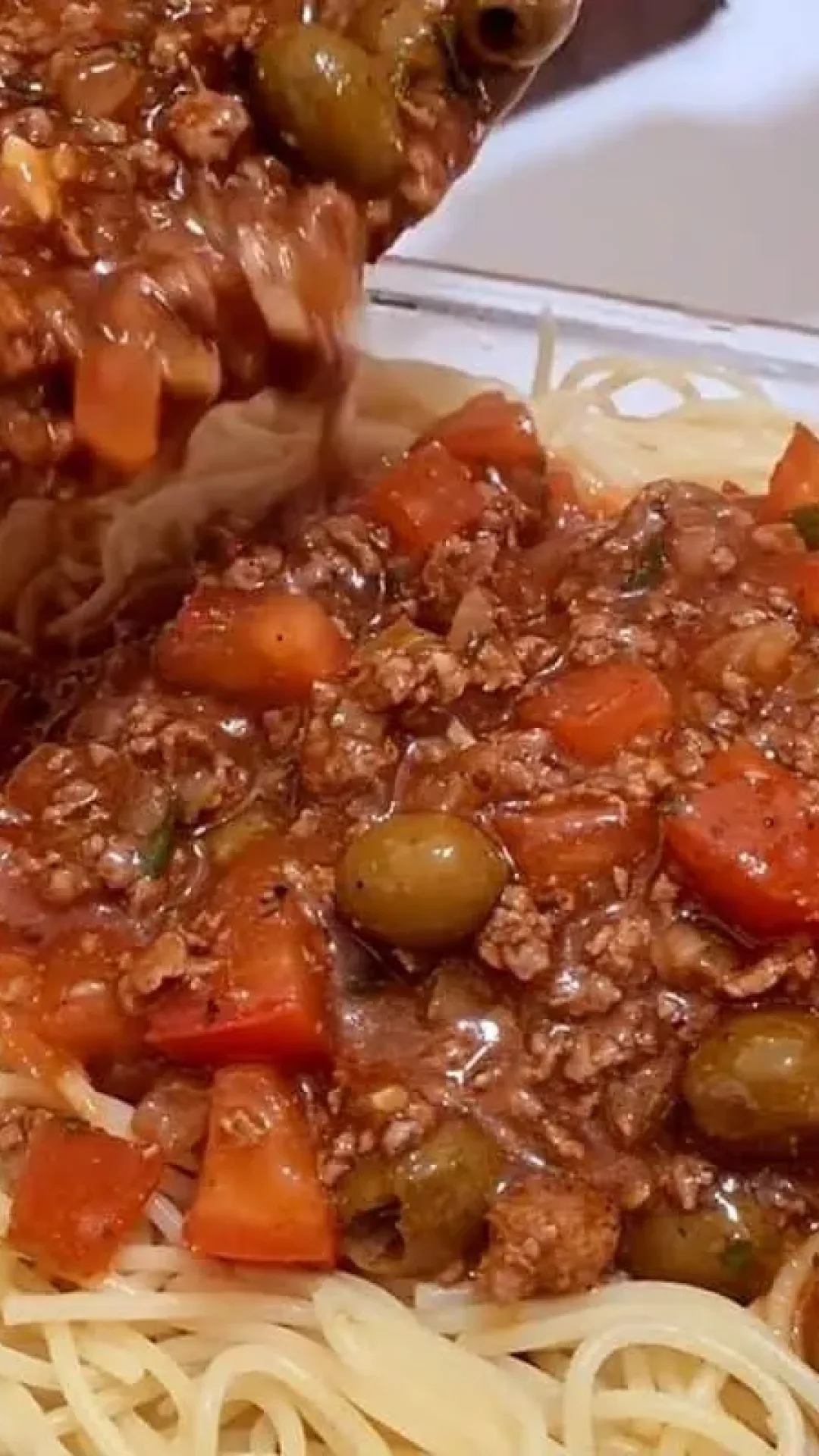 Macarronada simples: segredo do molho caseiro para a macarronada de domingo