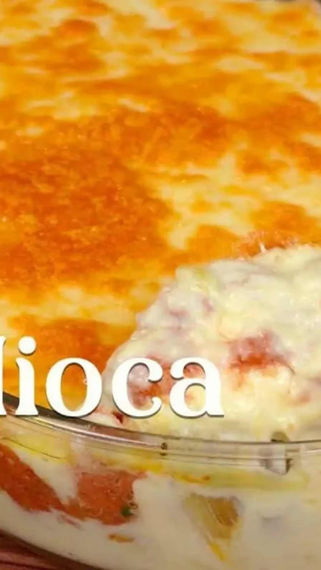 Mandioca cremosa de forno com carne seca: uma combinação suculenta para inovar no seu jantar