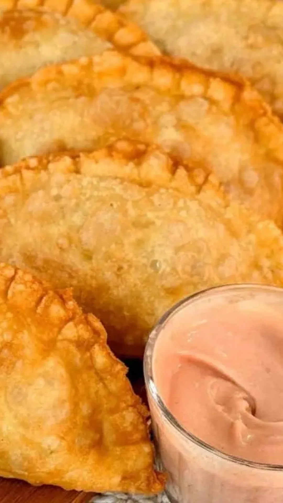 Massa de pastel frito sequinha: o segredo da massa mais crocante de todas