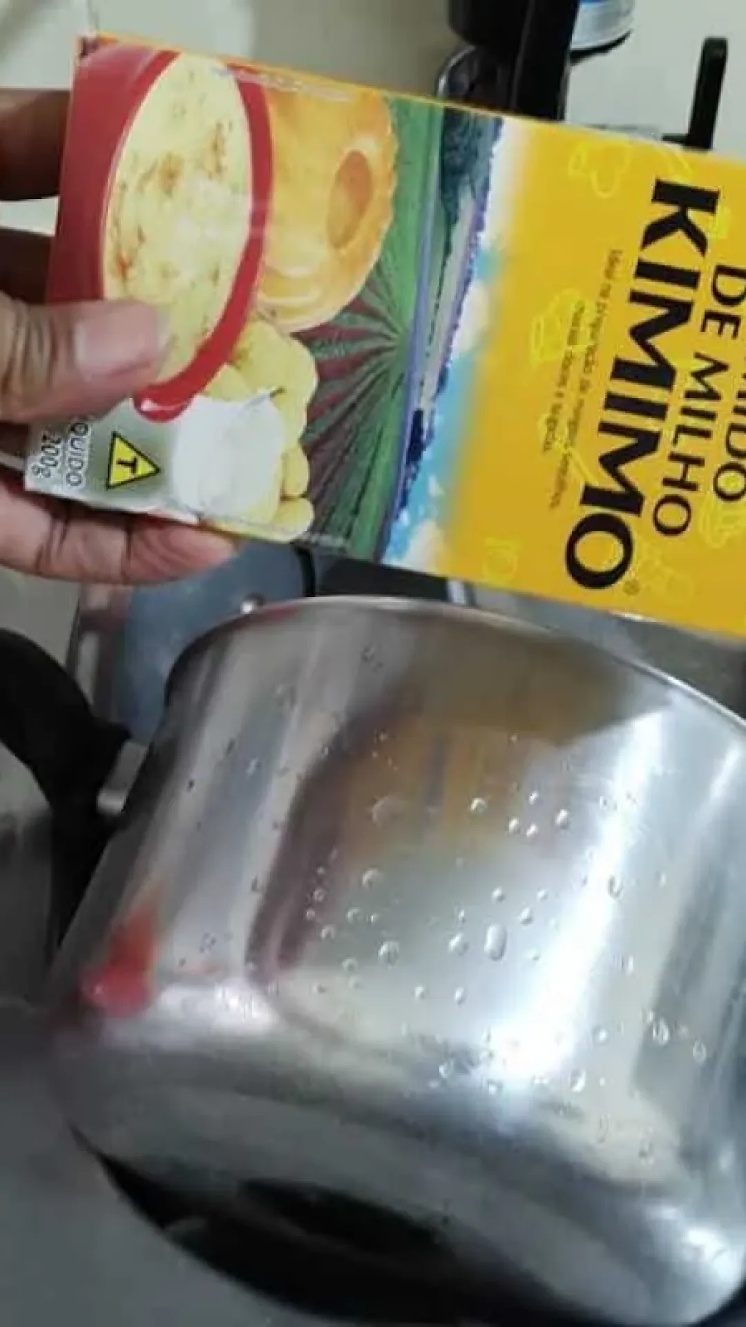 Misturinha para lavar louça: desengordura e tira toda sujeira de um jeito super fácil