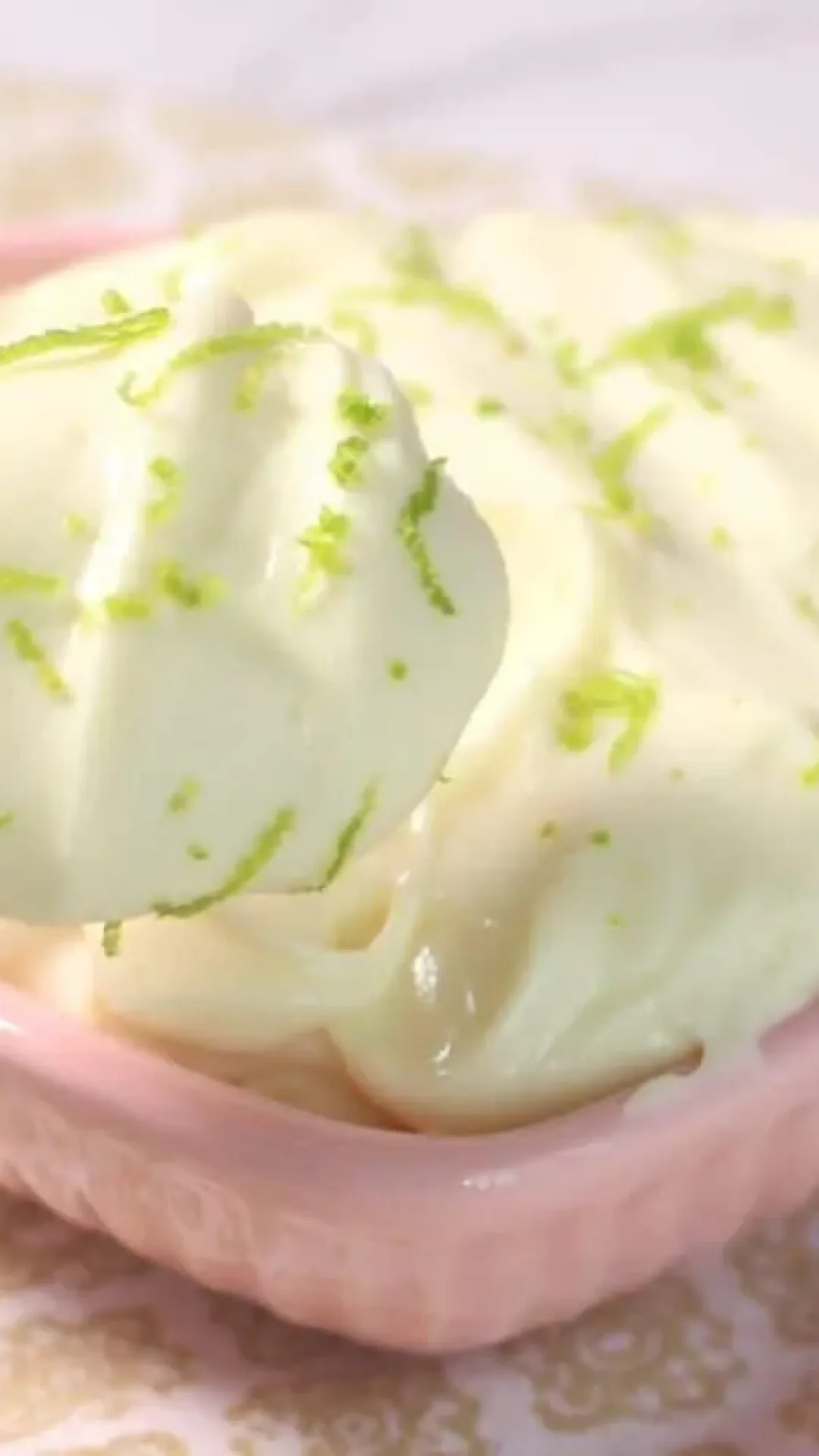 Mousse de limão sem açúcar, refrescante e saudável para você saborear sem culpa