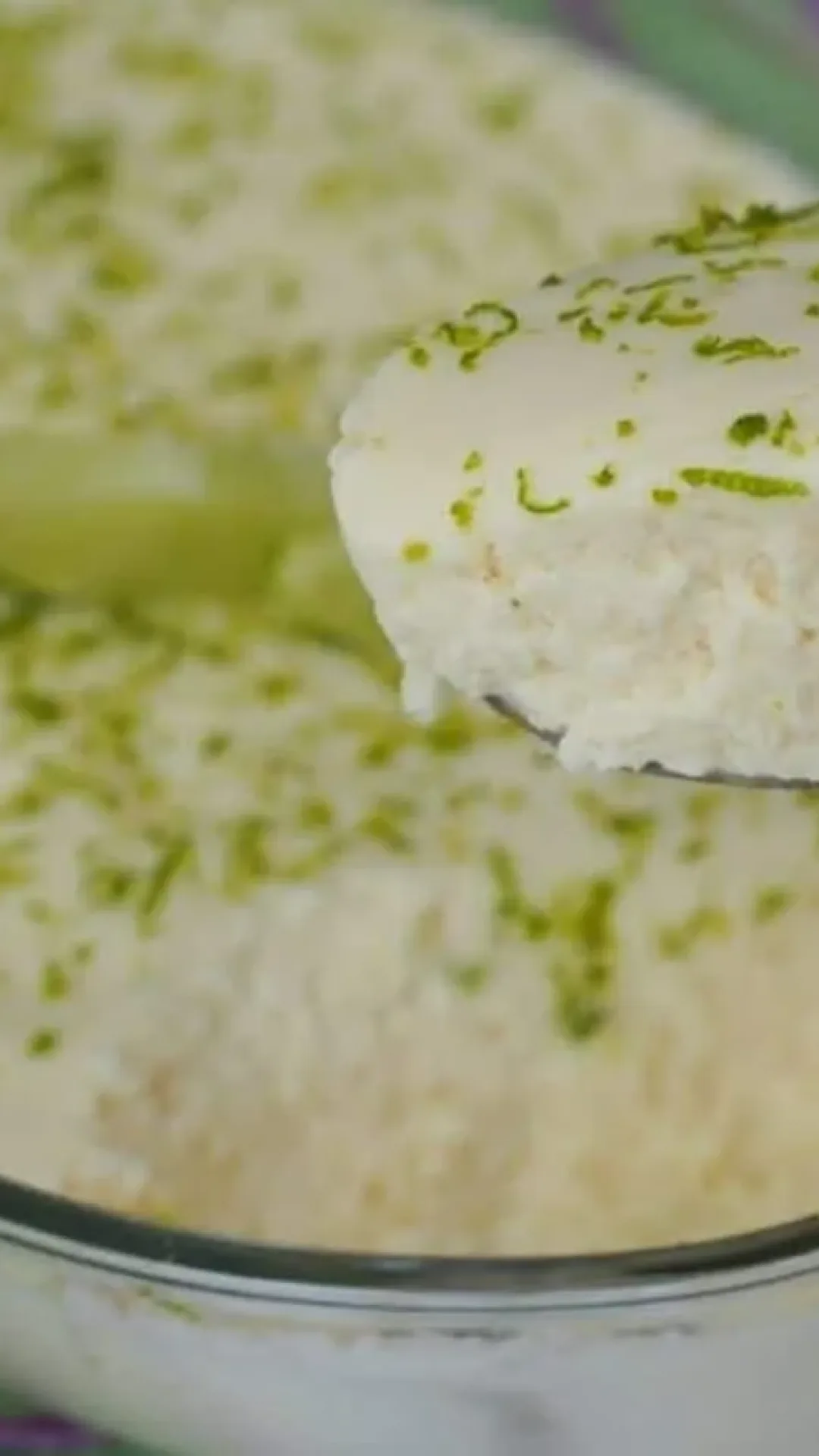 Mousse de limão sem leite condensado e sem gelatina que todos amam, cremoso e refrescante