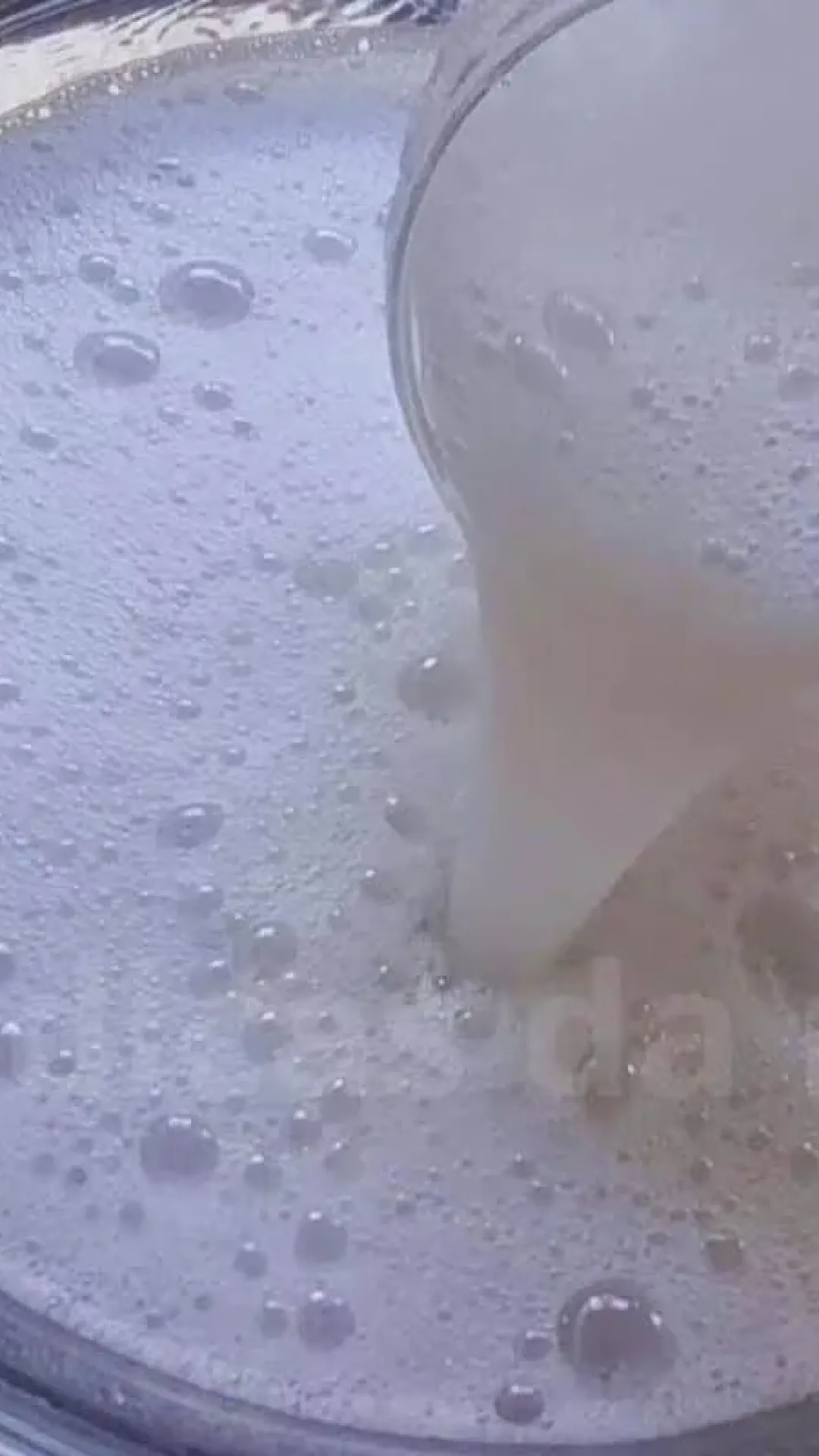 Multiuso poderoso caseiro que limpa perfuma e dá brilho em qualquer tipo de piso