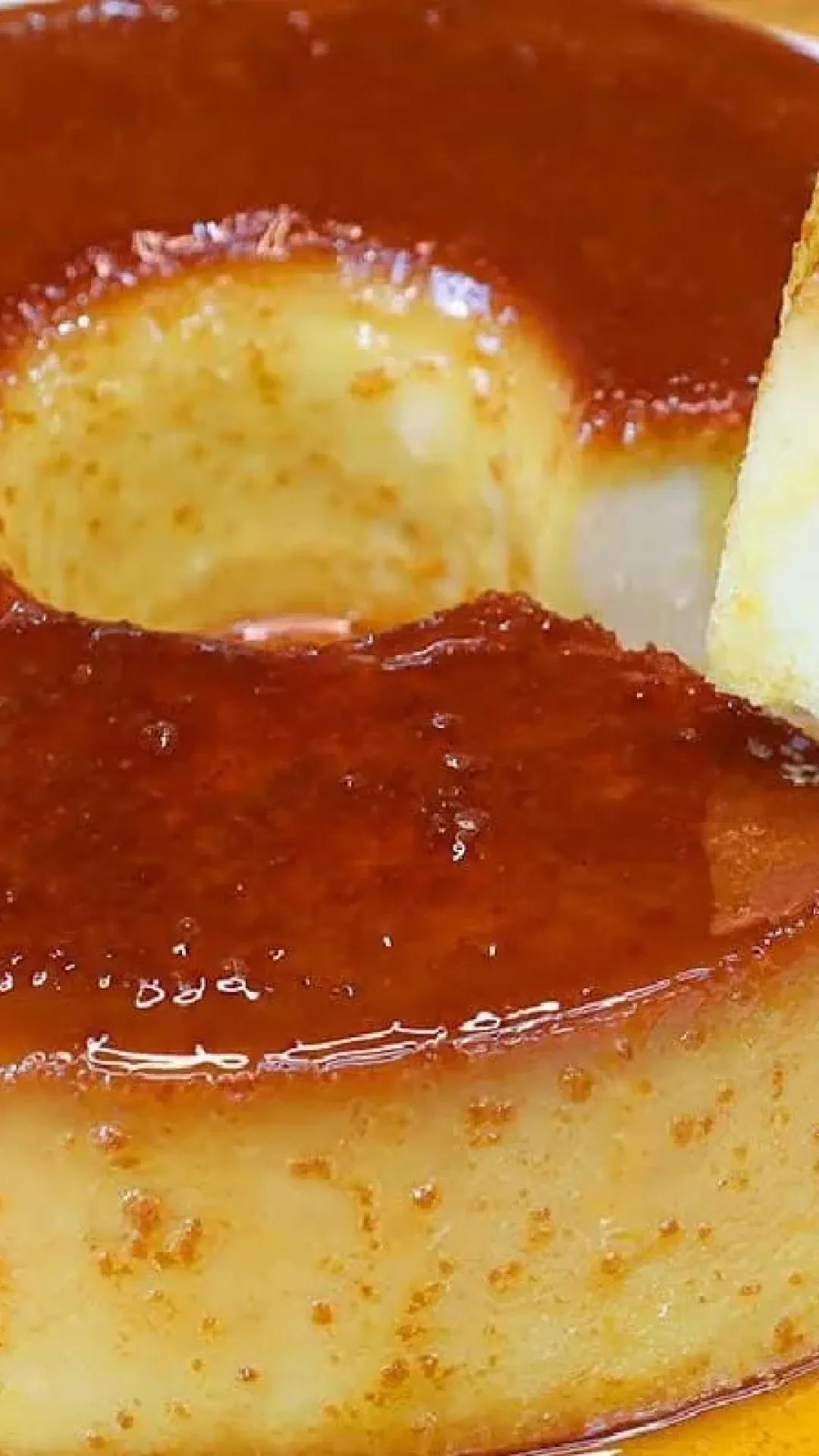 Não jogue pão amanhecido fora: faça esse delicioso pudim de pão fica uma maravilha